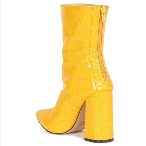 ⭐️ Women Crocodile Patent Pointy Toe Chunky Boots - Picture 3 of 3